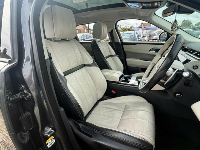Land Rover Range Rover Velar Core Black #12