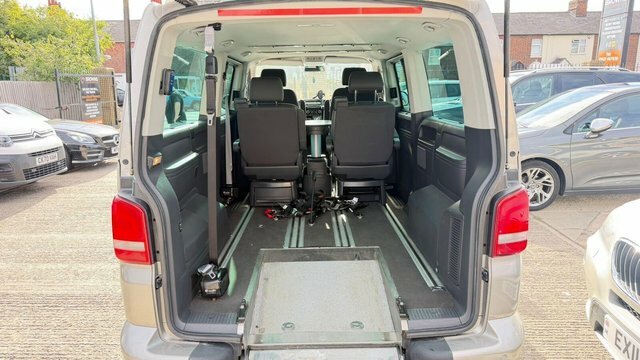 Volkswagen Caravelle 2L Executive Brown #17