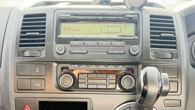 Volkswagen Caravelle 2L Executive Brown #19