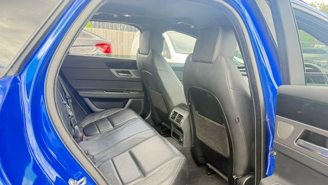 Jaguar XF 2.0 D Prestige Black #14
