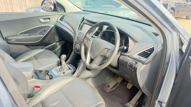 Hyundai Santa Fe White #10