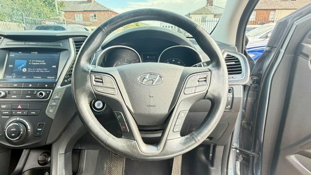Hyundai Santa Fe White #25