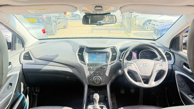 Hyundai Santa Fe White #20