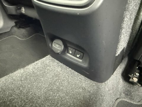 Volvo C40 Ultimate Black #28