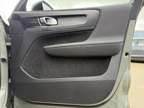 Volvo C40 Ultimate Black #29