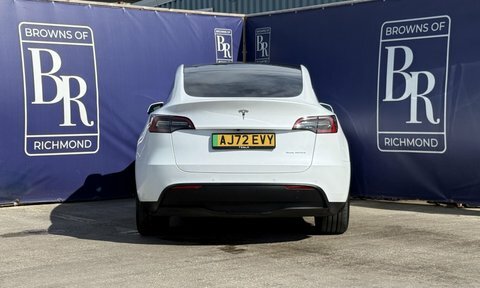 Tesla Model Y Dual Motor Long White #5