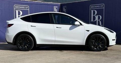 Tesla Model Y Dual Motor Long White #3
