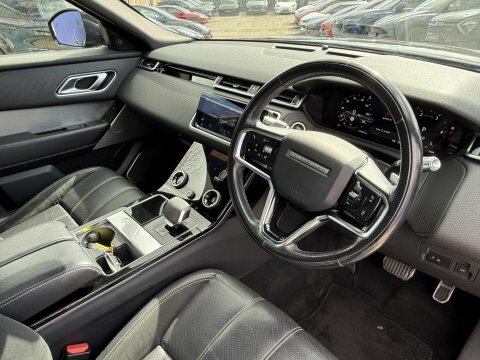 Land Rover Range Rover Velar 2.0 D200 Mhev Black #2