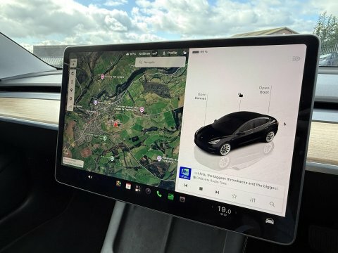 Tesla Model 3 Dual Motor Performance Saloon White #23