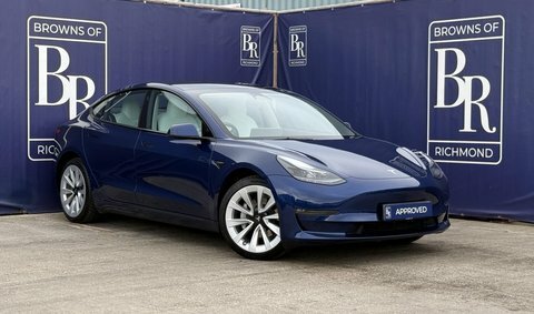 Tesla Model 3 Dual Motor Long Blue