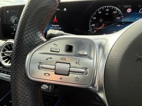 Mercedes-Benz GLA Class Gla 250E Exclusive Edition Black #28