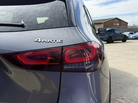 Mercedes-Benz GLA Class Gla 250E Exclusive Edition Black #16
