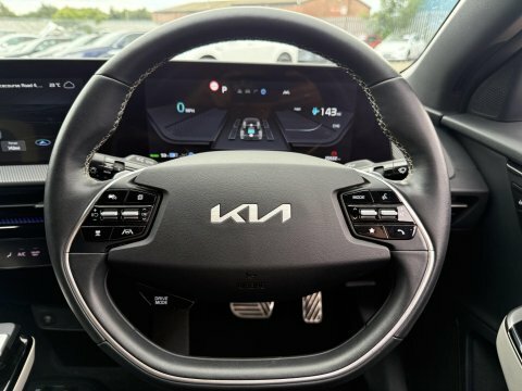 Kia EV6 166Kw Air 77.4Kwh Black #28
