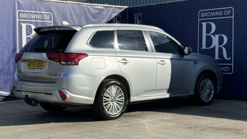 Mitsubishi Outlander 2.4H Twinmotor 13.8Kwh Silver #4