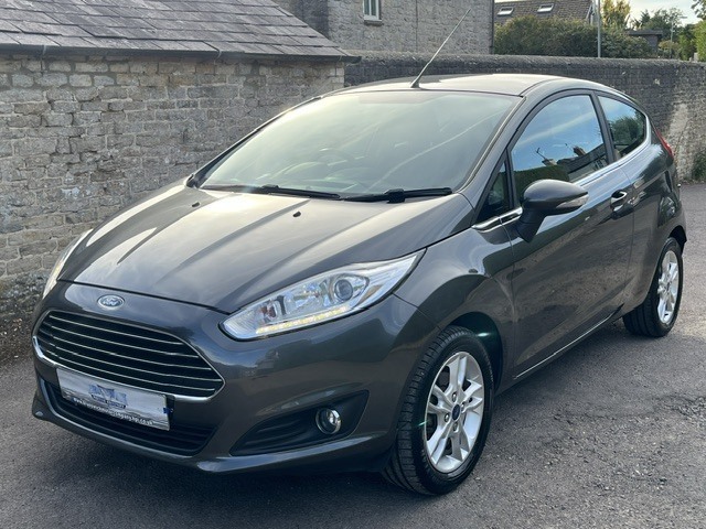 Ford Fiesta Zetec Grey #2