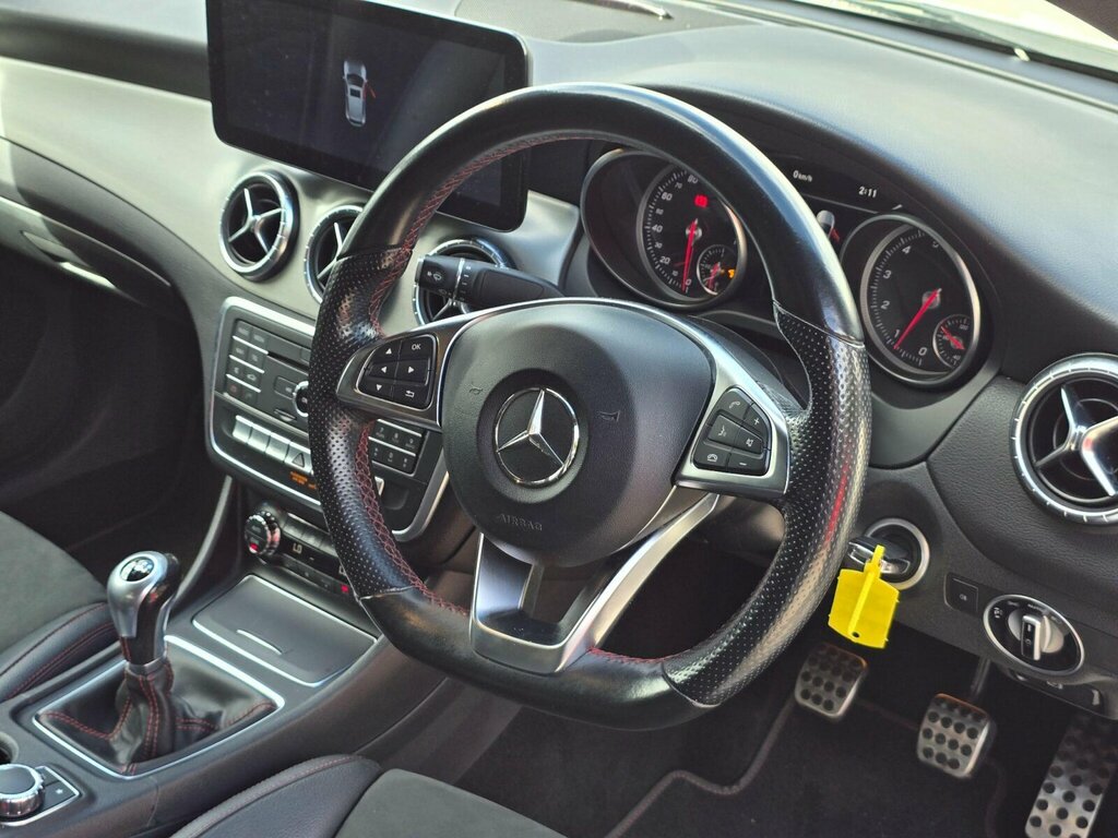 Mercedes-Benz CLA Class Automatic Black #44