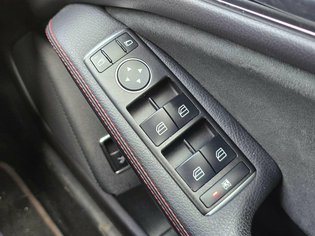 Mercedes-Benz CLA Class Automatic Black #55