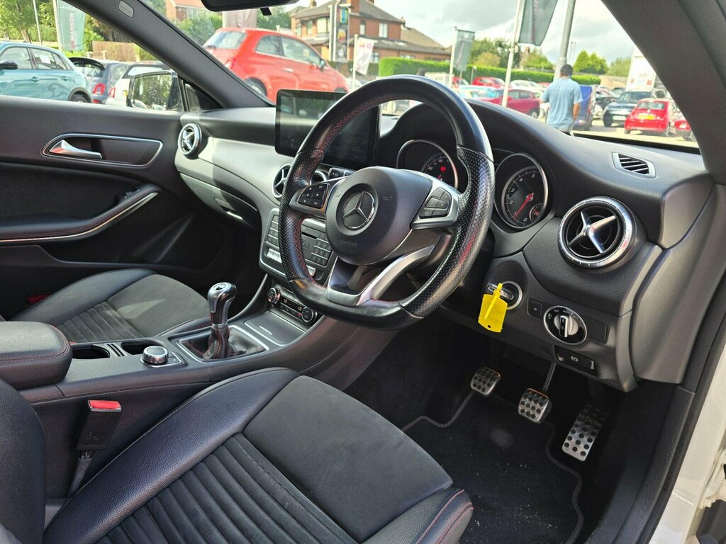 Mercedes-Benz CLA Class Automatic Black #10