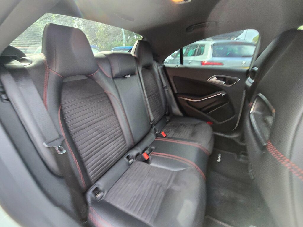 Mercedes-Benz CLA Class Automatic Black #24