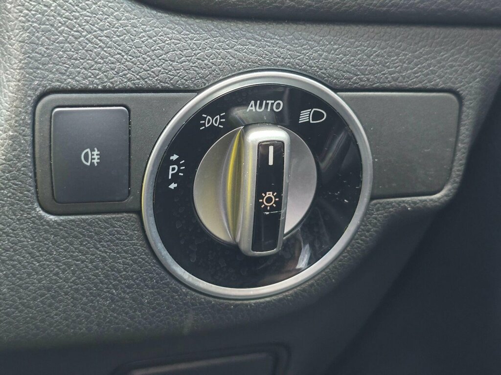 Mercedes-Benz CLA Class Automatic Black #32