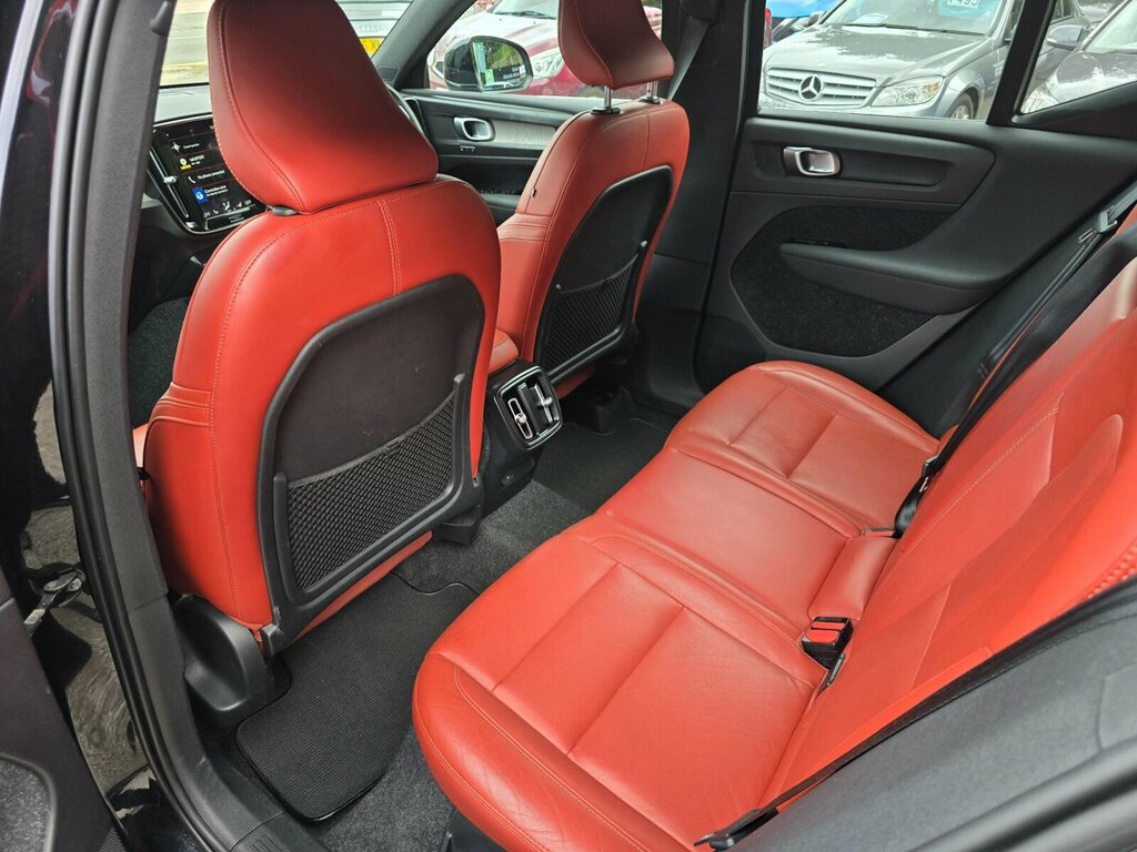 Volvo XC40 Suv  #32