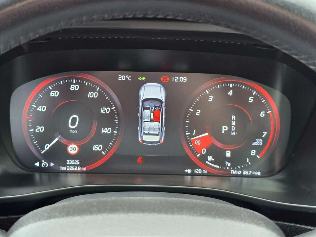 Volvo XC40 Suv  #27