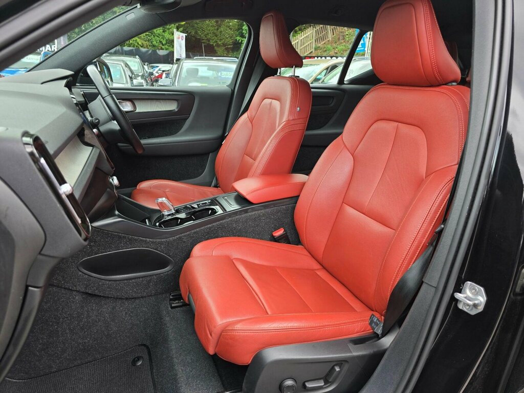 Volvo XC40 Suv  #36