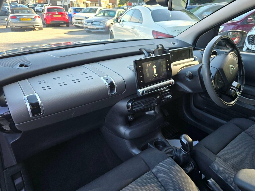 Citroen C4 Cactus 1.2 Puretech Touch Black #12