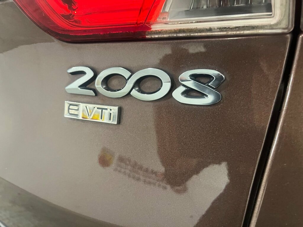 Peugeot 2008 1.2 Puretech Active Red #36