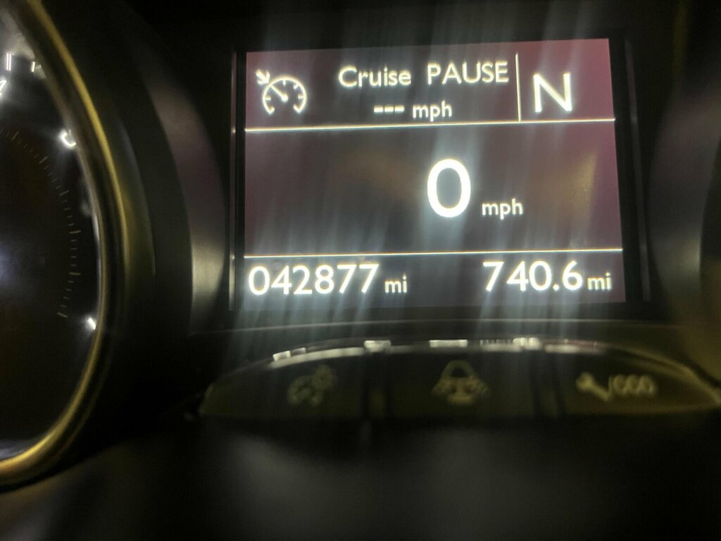Peugeot 2008 1.2 Puretech Active Red #27