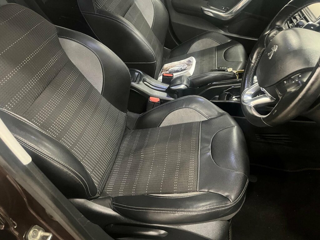 Peugeot 2008 1.2 Puretech Active Red #12