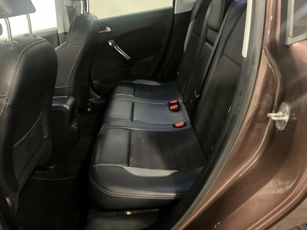 Peugeot 2008 1.2 Puretech Active Red #16