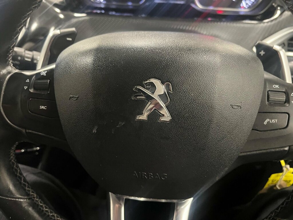 Peugeot 2008 1.2 Puretech Active Red #33