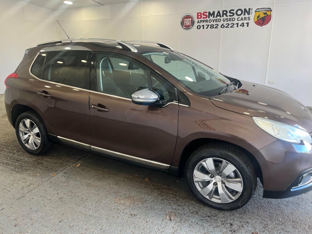 Peugeot 2008 1.2 Puretech Active Red #39