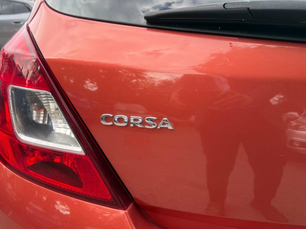 Vauxhall Corsa 1.4 16V Se Euro 5 Red #30