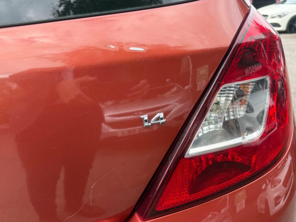 Vauxhall Corsa 1.4 16V Se Euro 5 Red #35