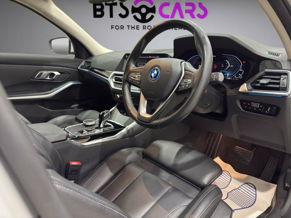 BMW 3 Series 2L Se Pro GV71DLZ White #2