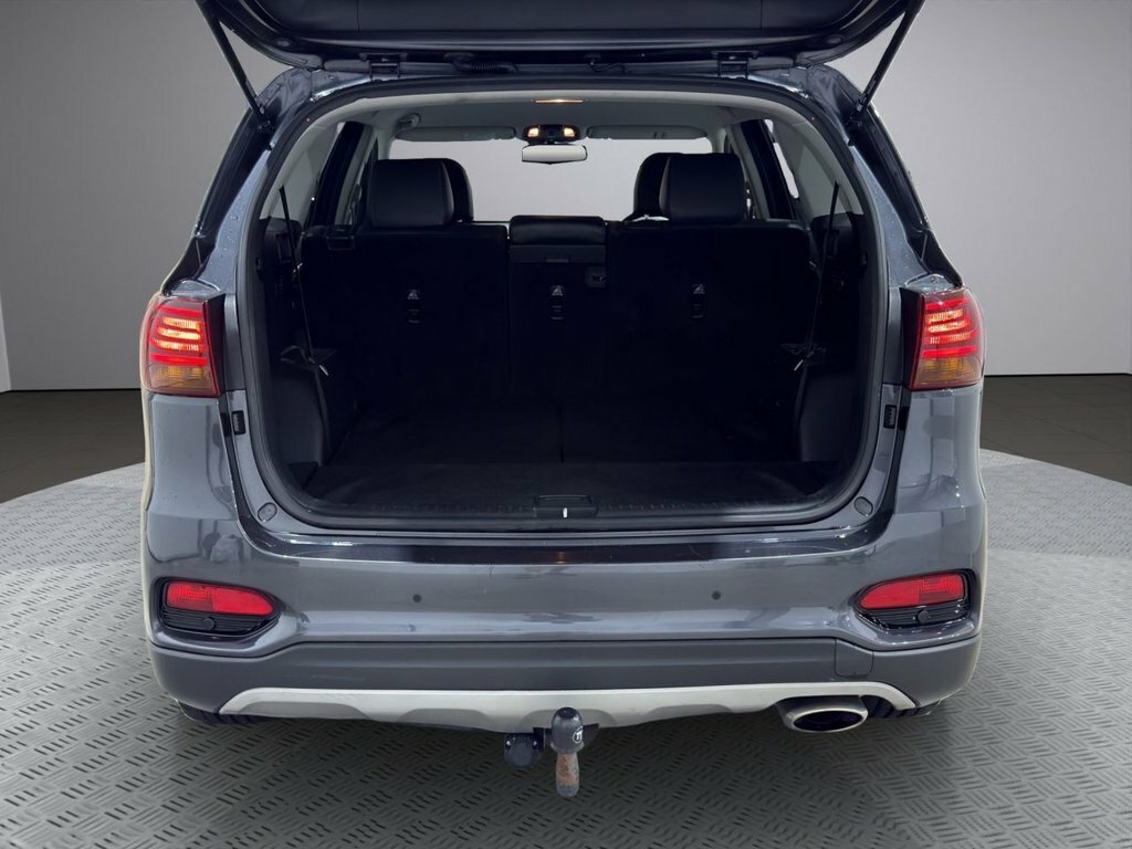Kia Sorento  Grey #15