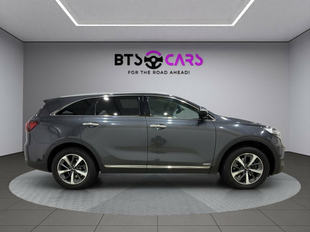 Kia Sorento  Grey #8