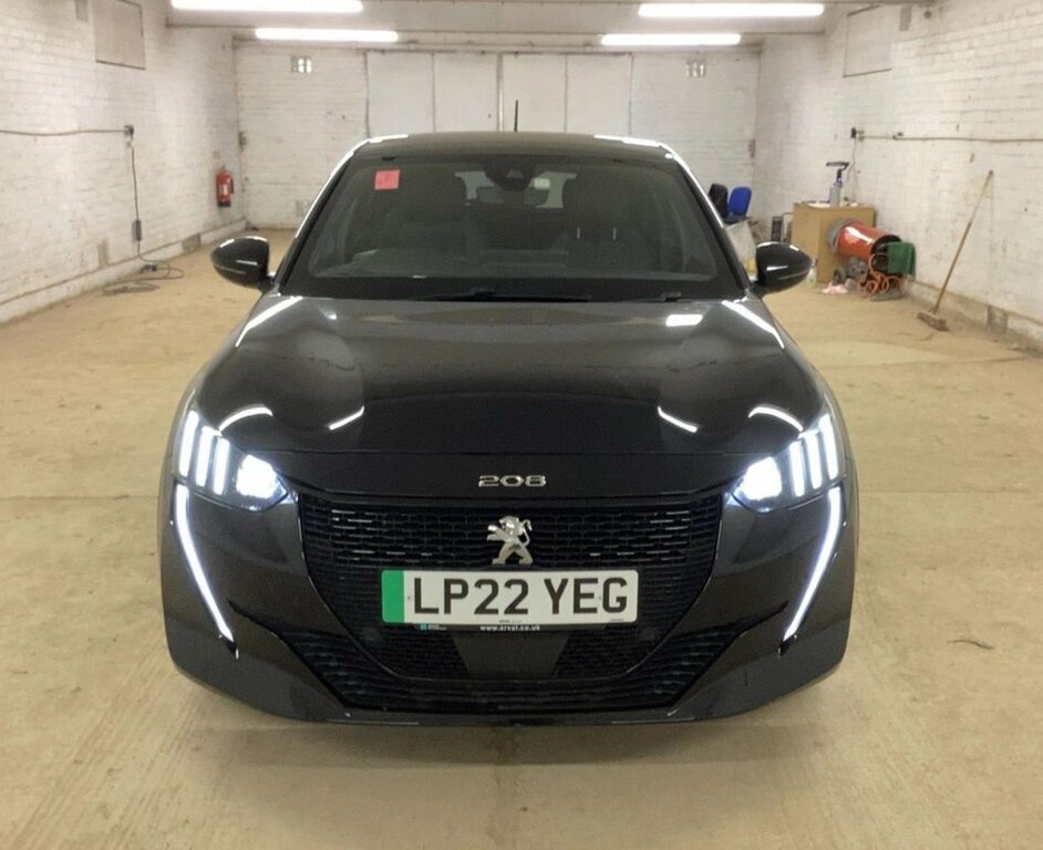 Peugeot e-208 Hatchback Black #5