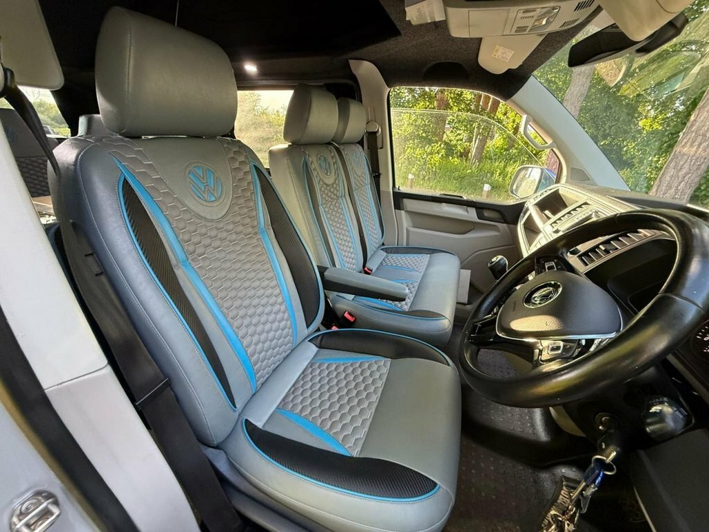 Volkswagen Transporter 2.0 Bitdi Bmt 204 Highline Kombi Van Black #16