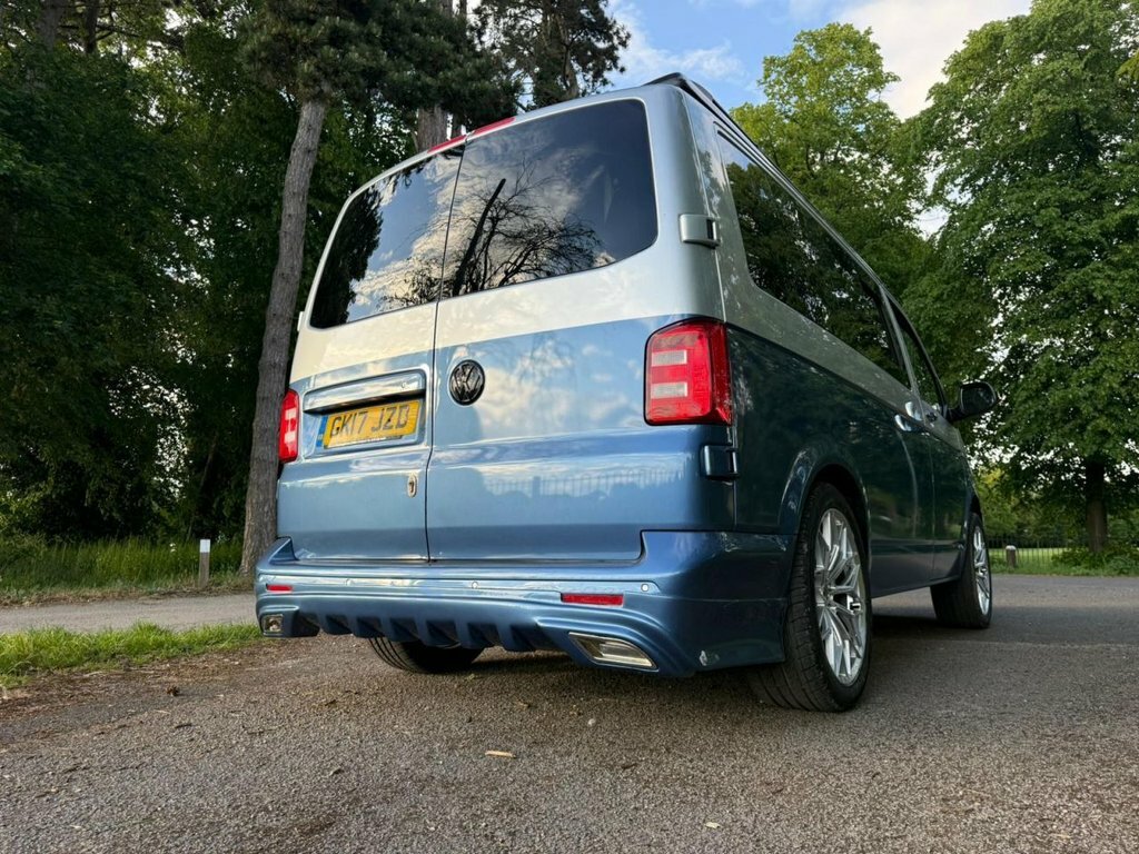 Volkswagen Transporter 2.0 Bitdi Bmt 204 Highline Kombi Van Black #8
