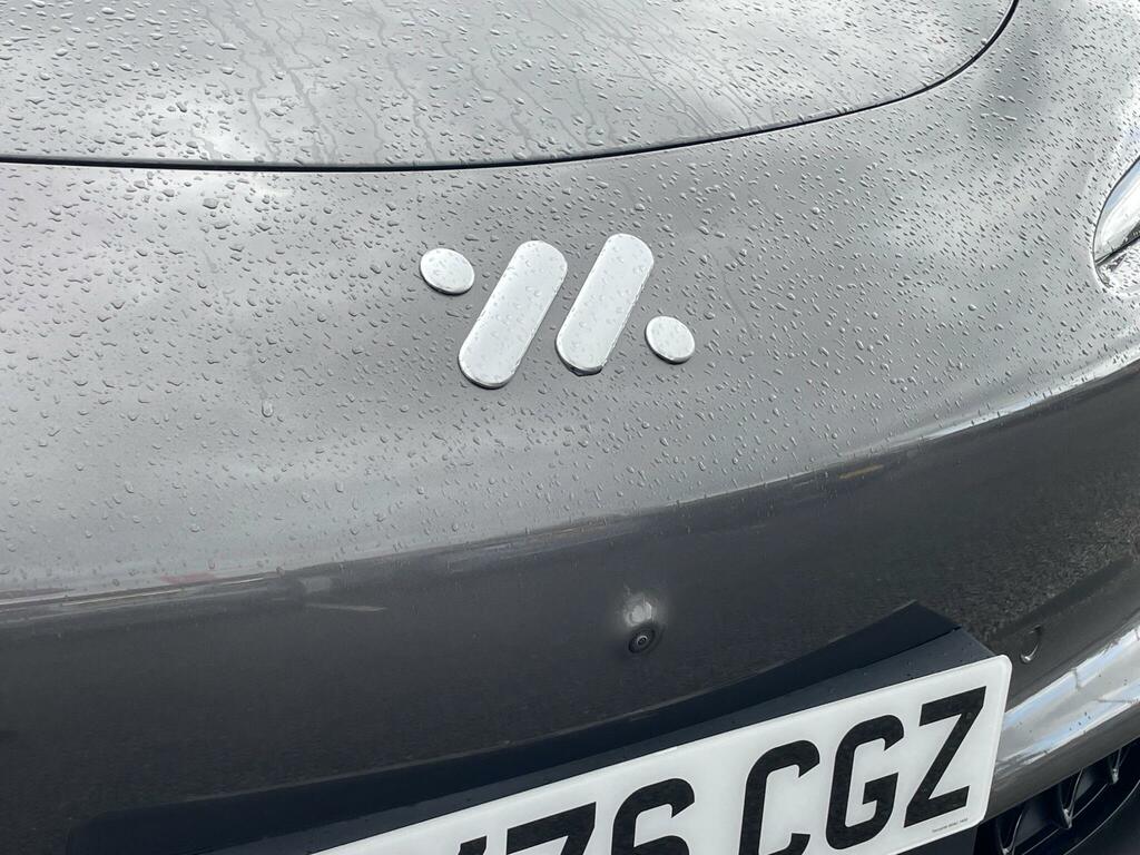 MG IM6 300Kw Long Range 100Kwh White #21