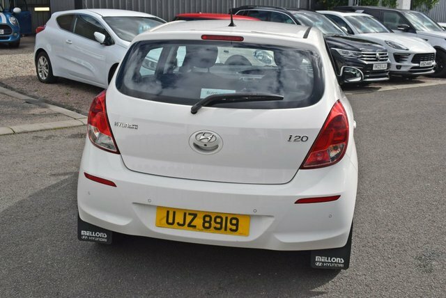 Hyundai I20 1.2 Style Hatchback Euro 5 85 B White #4