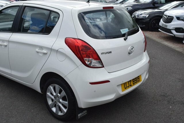 Hyundai I20 Active Red #10