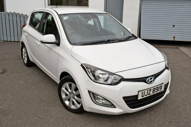 Hyundai I20 Active Red #8