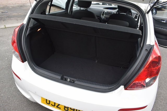 Hyundai I20 Active Red #14