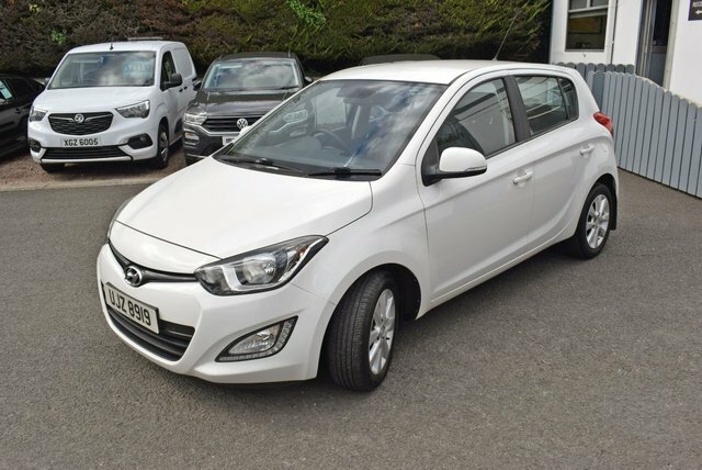 Hyundai I20 Active Red #7