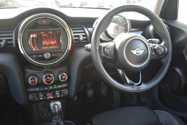 Mini Hatch Back Euro 6 Ss 102 Ps U180 Red #16