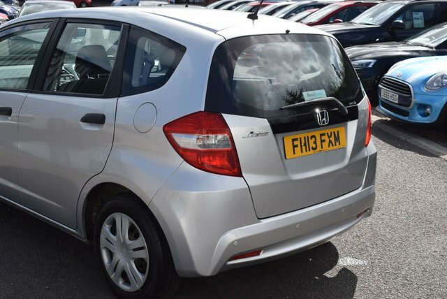 Honda Jazz I-vtec Es Plus Blue #9